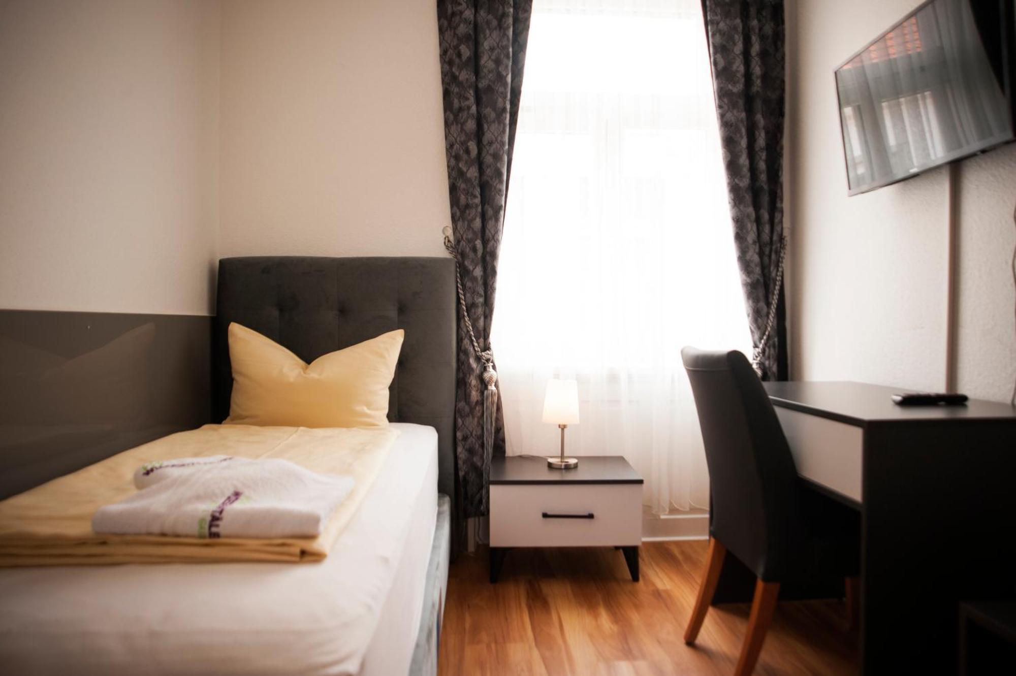 Wiesentaeler Hof Hotel Garni Констанц Екстериор снимка